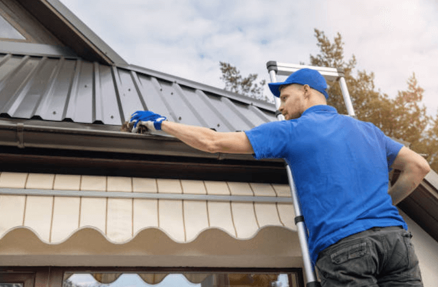 gutter cleaning in kansas city